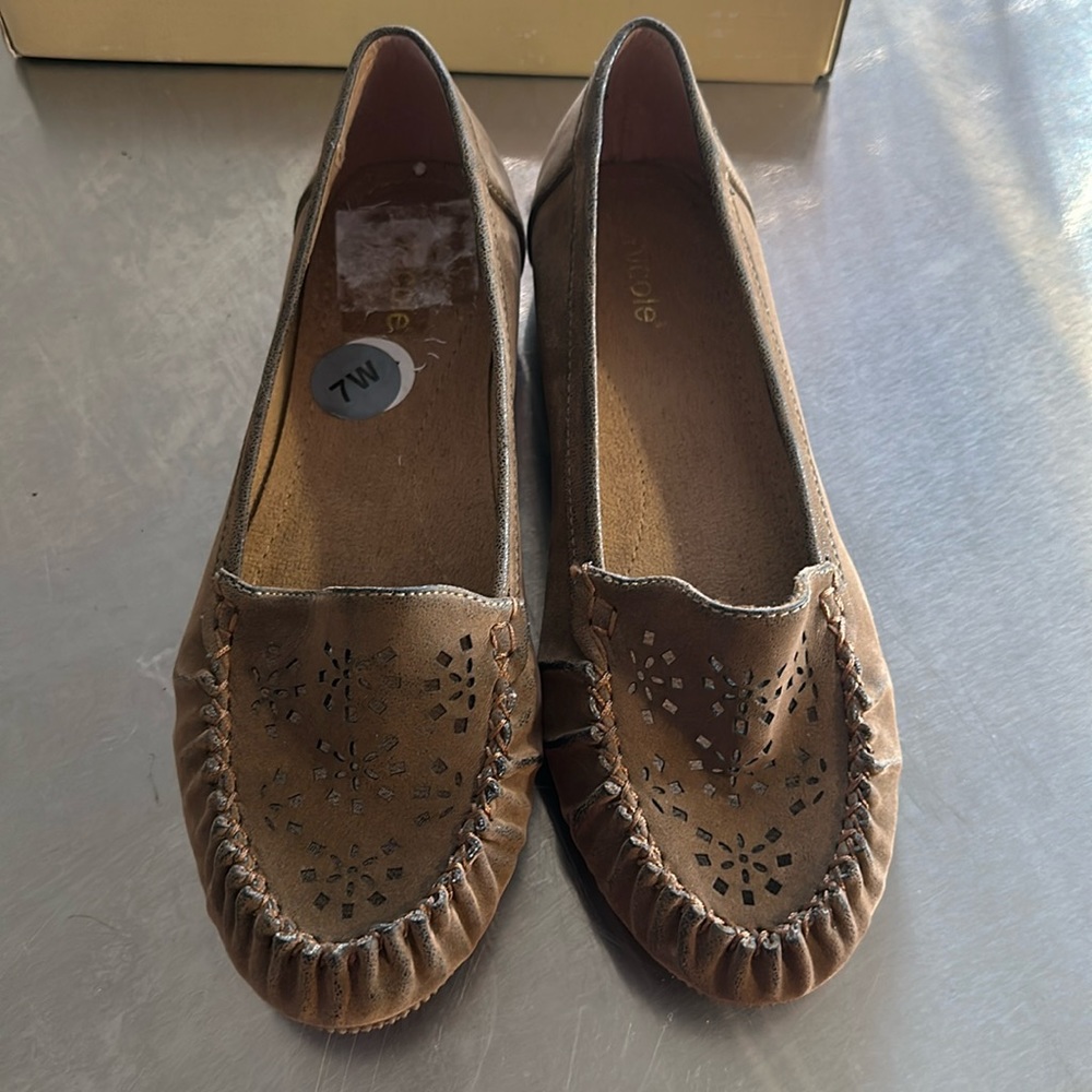 Nicole Suede loafers